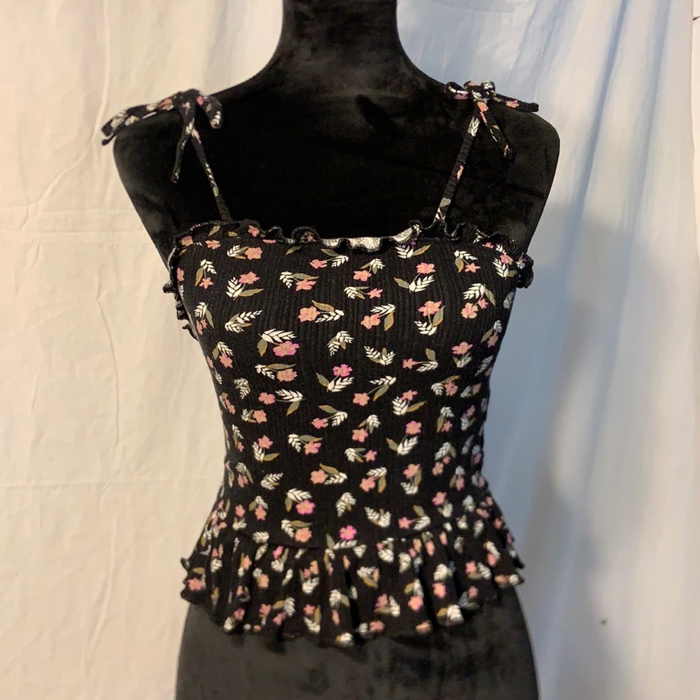 spaghetti strap crop